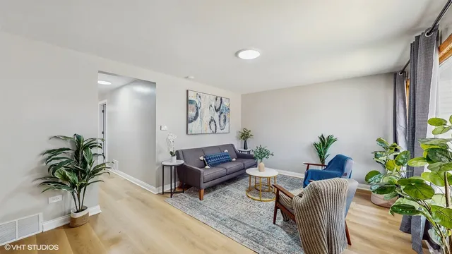 $498,765 | 2701 South Hillock Avenue, Chicago, IL 60608