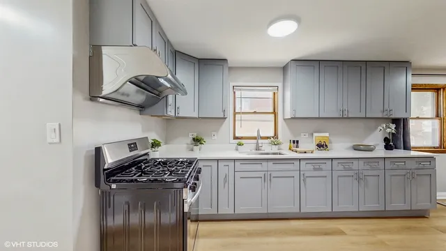 $498,765 | 2701 South Hillock Avenue, Chicago, IL 60608