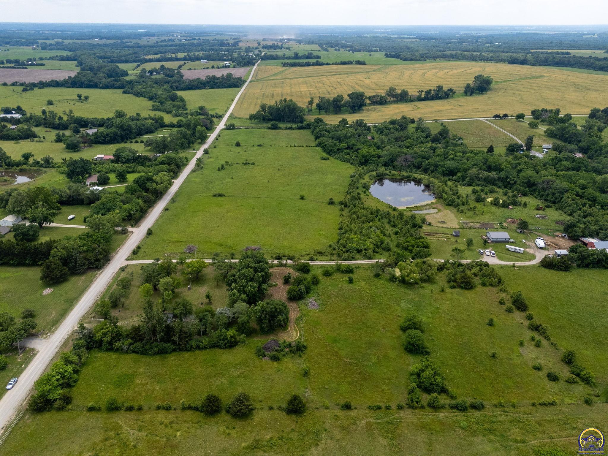 5631 Clark Road Meriden, KS 66512 - Photo 4 of 34