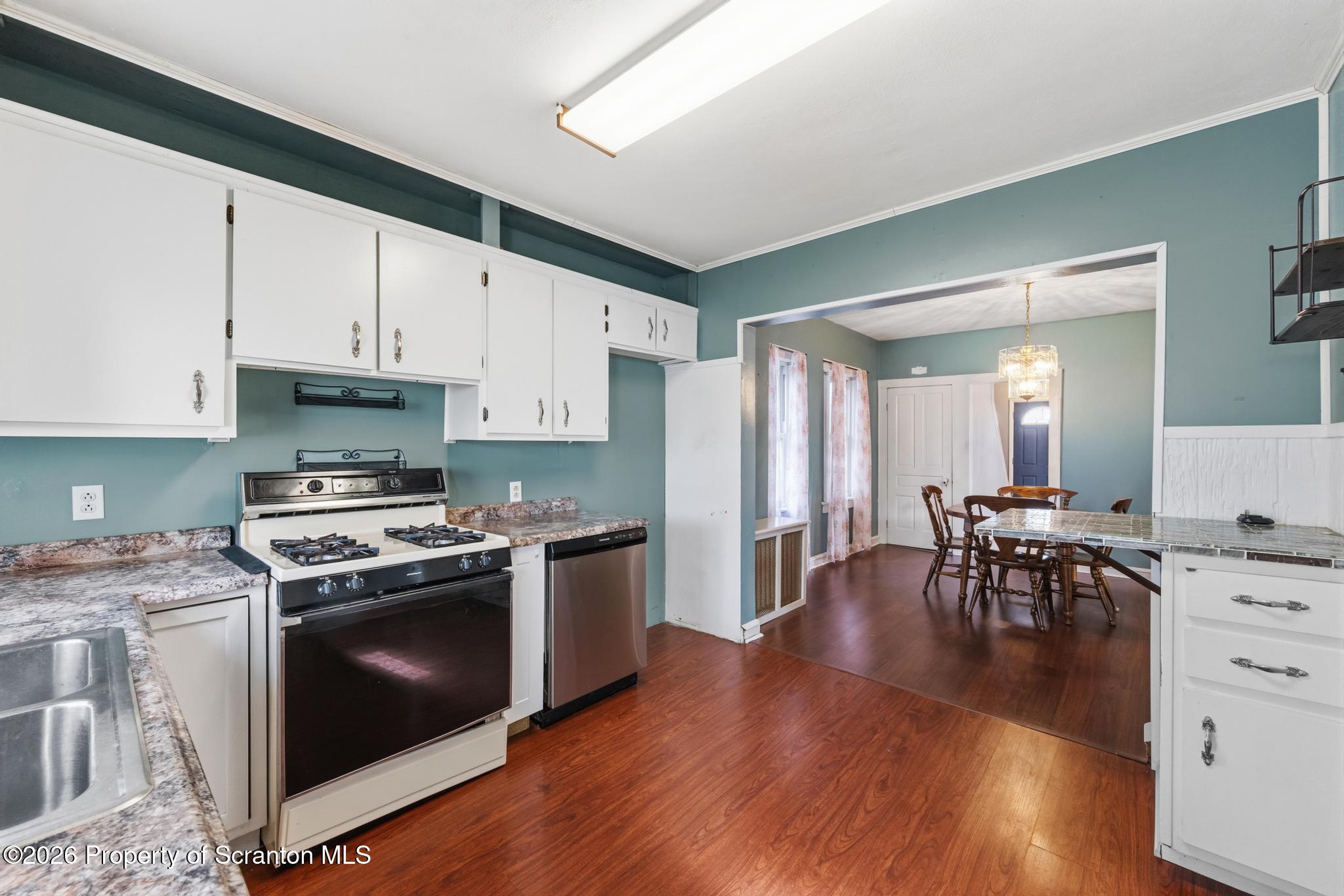 1703 Farr Street Scranton, PA 18504 - Photo 13 of 39 Kitchen
