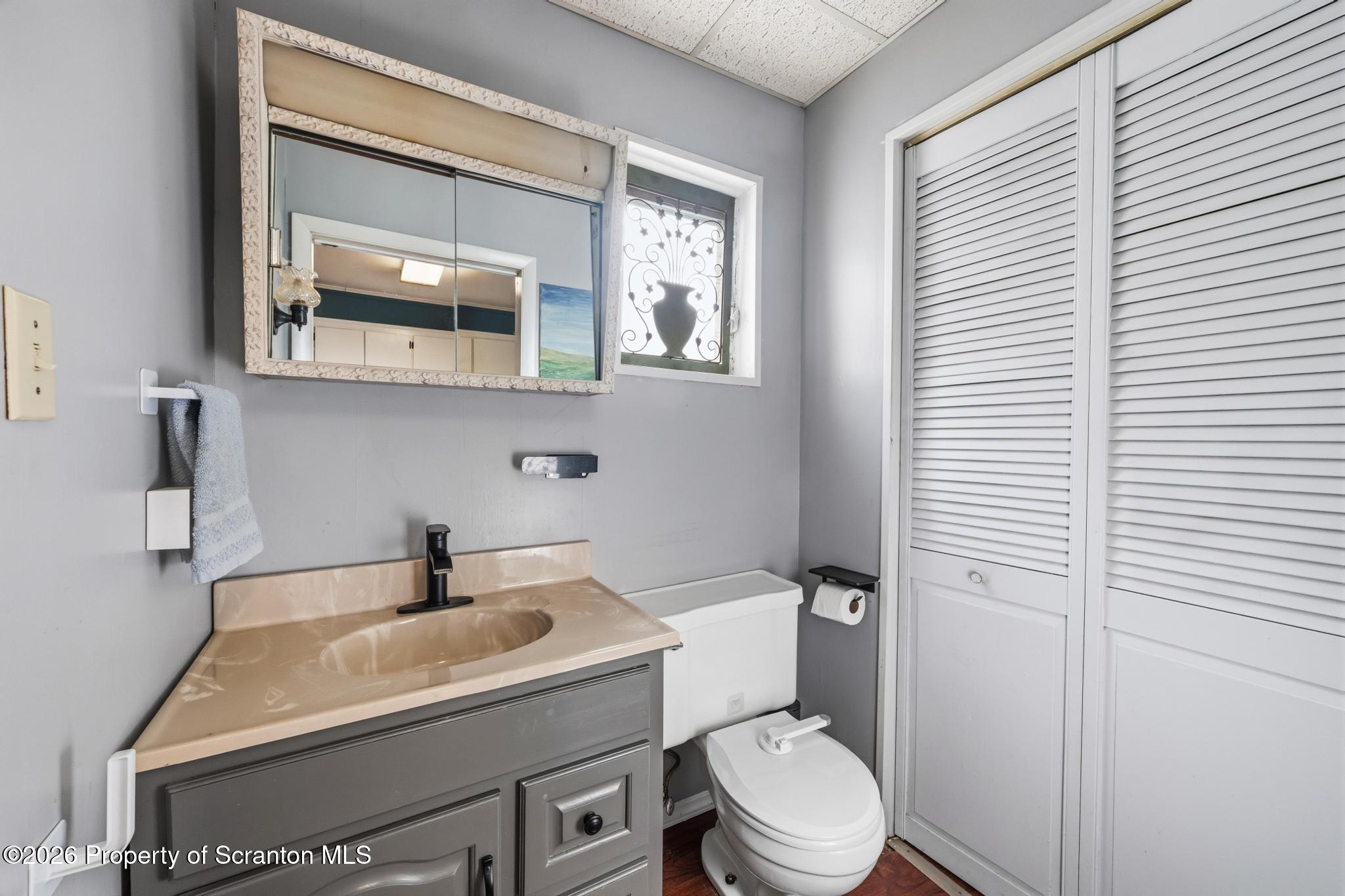 1703 Farr Street Scranton, PA 18504 - Photo 14 of 39 Bathroom