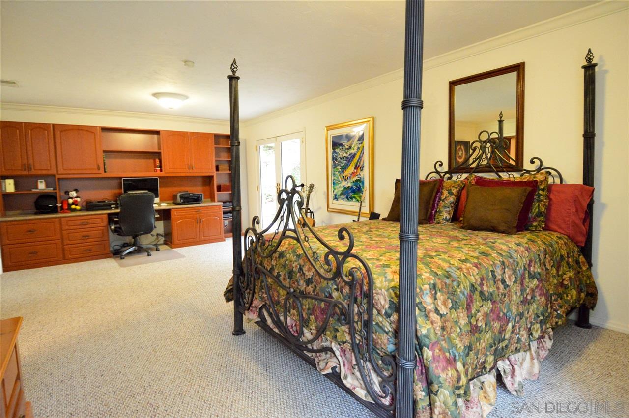 7401 Luna De Oro Rancho Santa Fe, CA 92067 - Photo 11 of 25