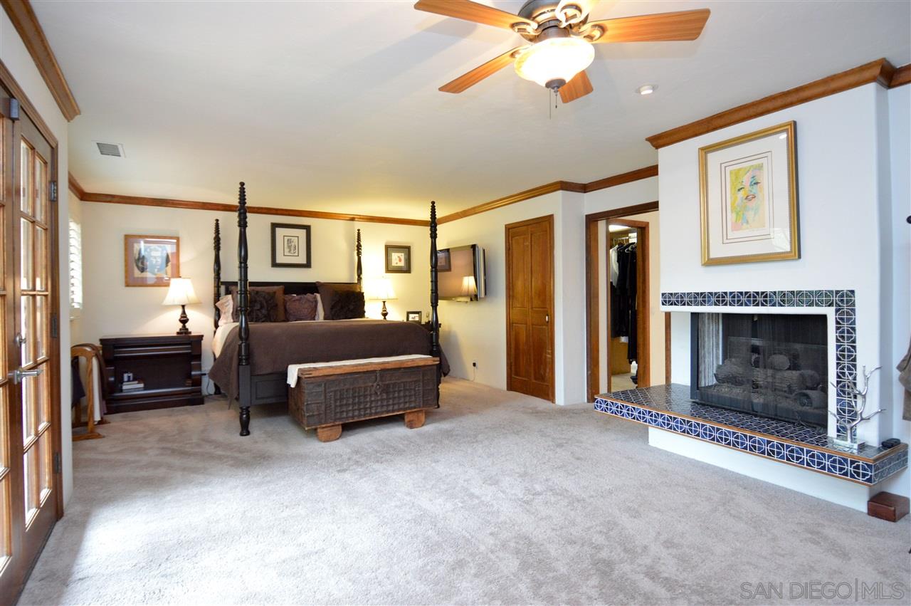 7401 Luna De Oro Rancho Santa Fe, CA 92067 - Photo 13 of 25