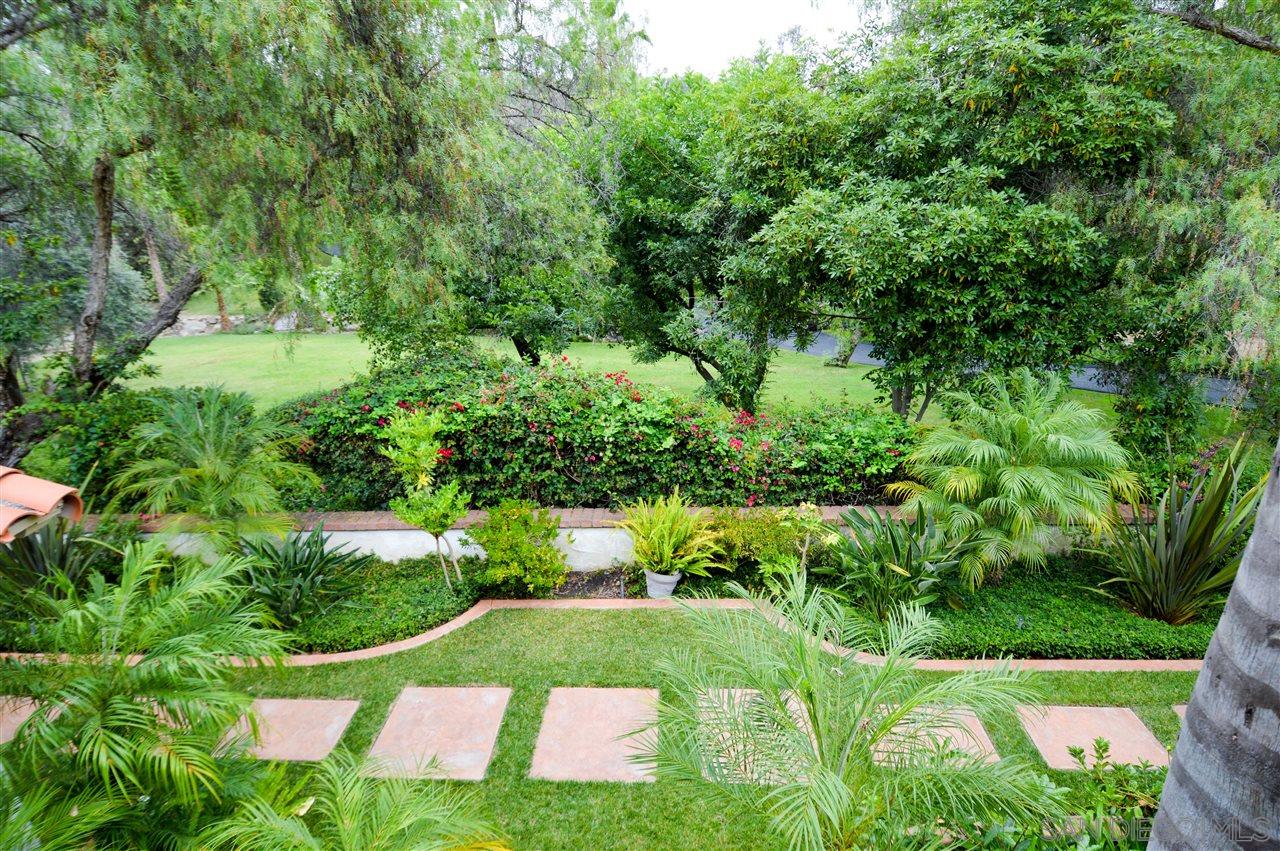 7401 Luna De Oro Rancho Santa Fe, CA 92067 - Photo 15 of 25