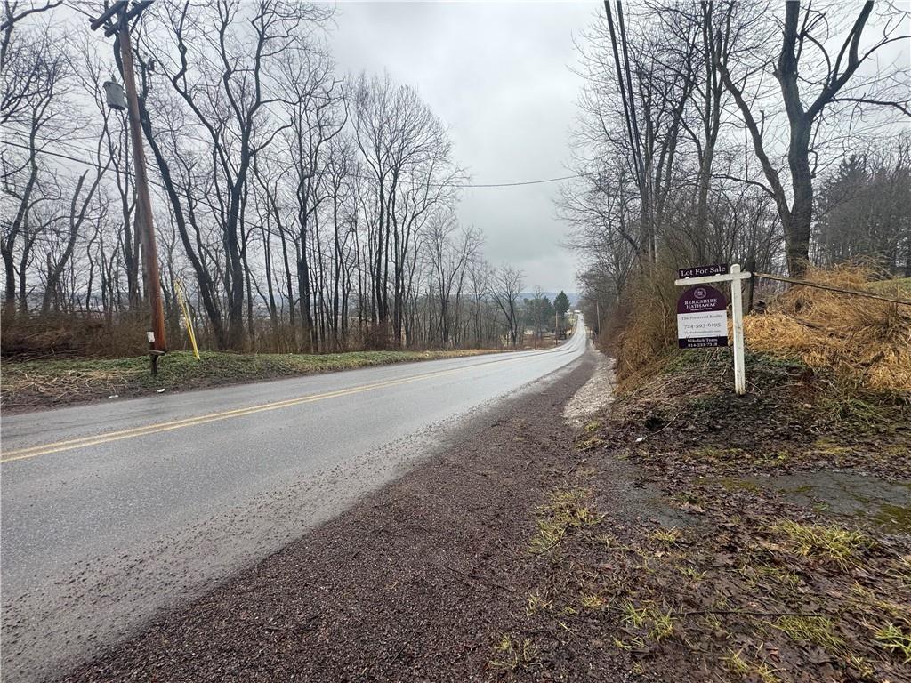 425 Felgar Road Somerset, PA 15501 - Photo 2 of 10 a backyard of a house with lots of green space