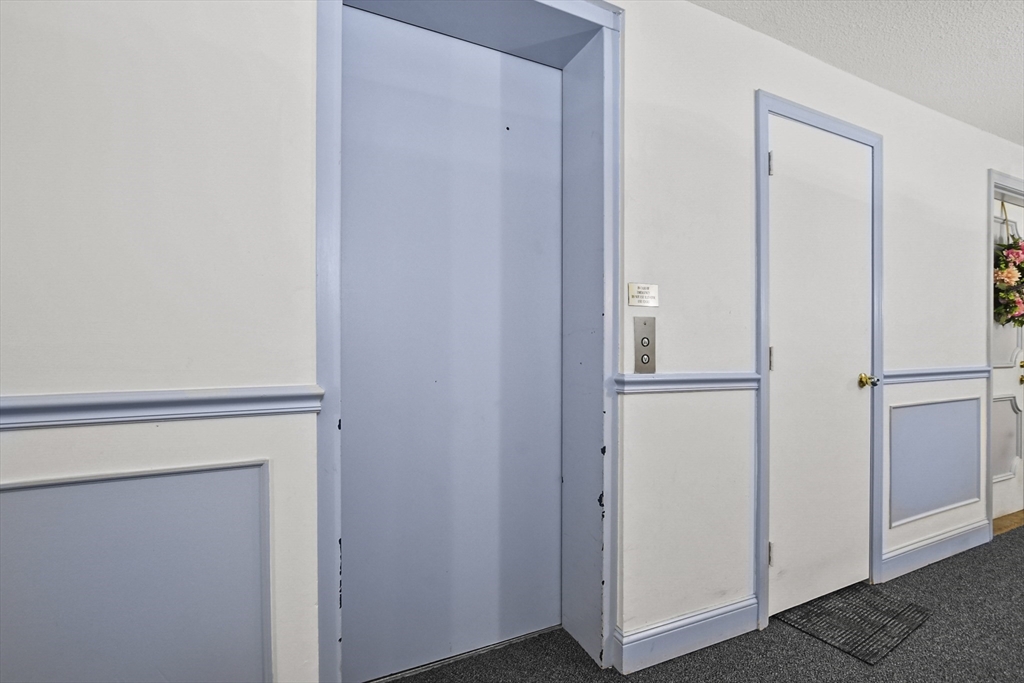 150 Cannongate III Road, Unit 150 Nashua, NH 03063 - Photo 3 of 39 Gallery Image 3