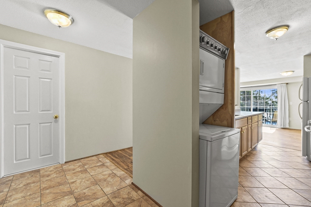 150 Cannongate III Road, Unit 150 Nashua, NH 03063 - Photo 7 of 39 Gallery Image 7