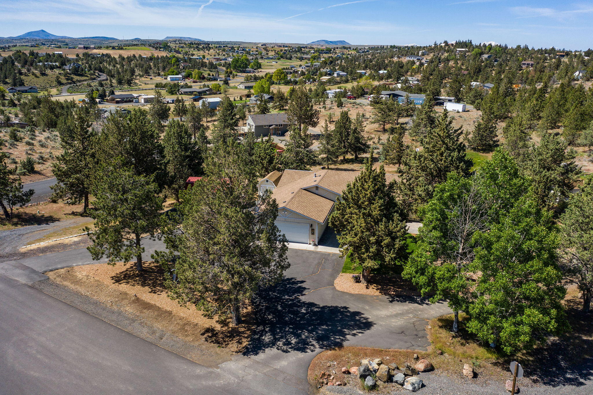851 Southeast Rancho Lane Madras, OR 97741 - Photo 42 of 52 2025_05_21_851_se_rancho_lane_madras-dro