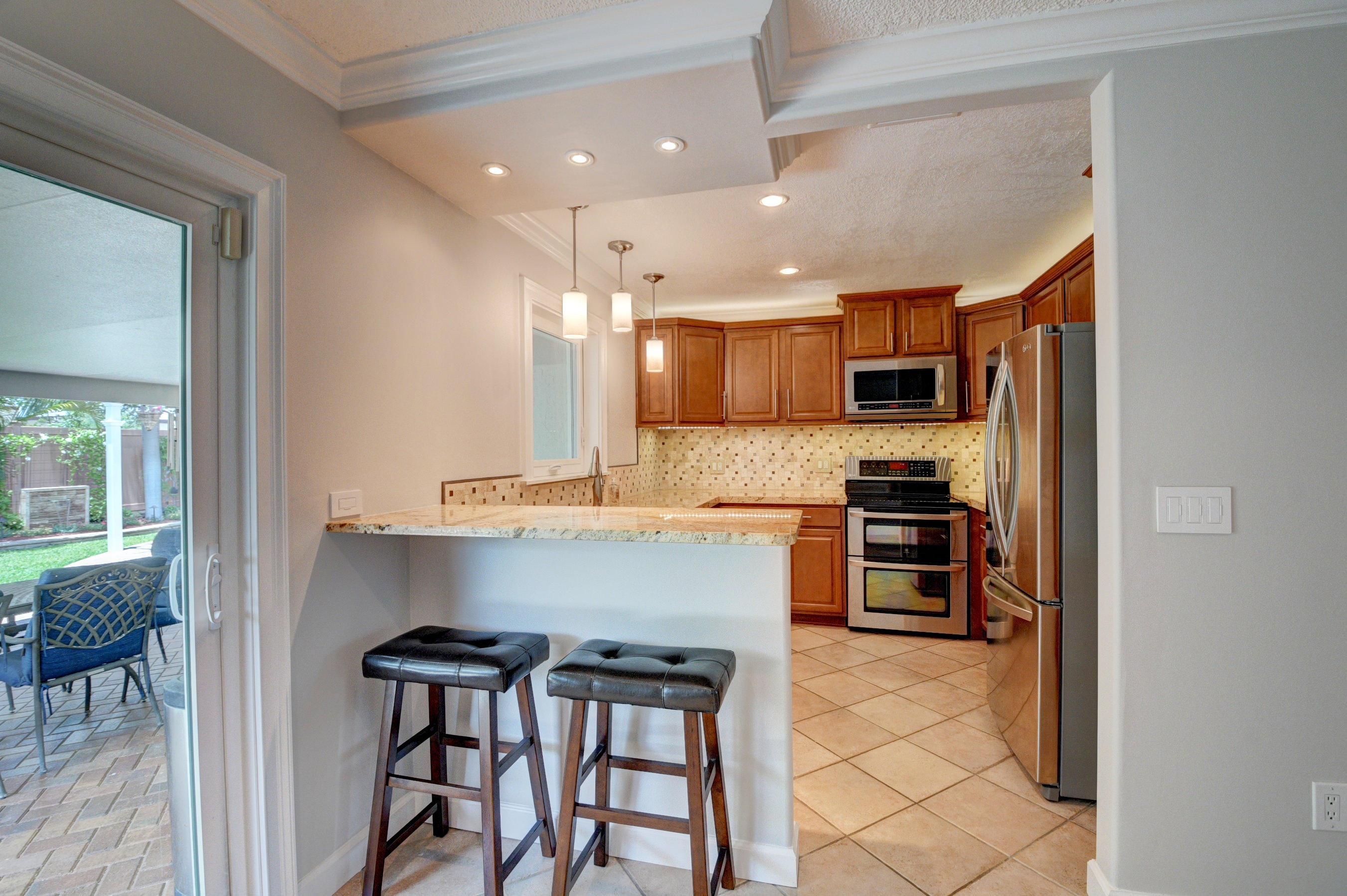 20529 Carousel Circle West Boca Raton, FL 33434 - Photo 12 of 54 40_dsc_1951_2_3_4_5