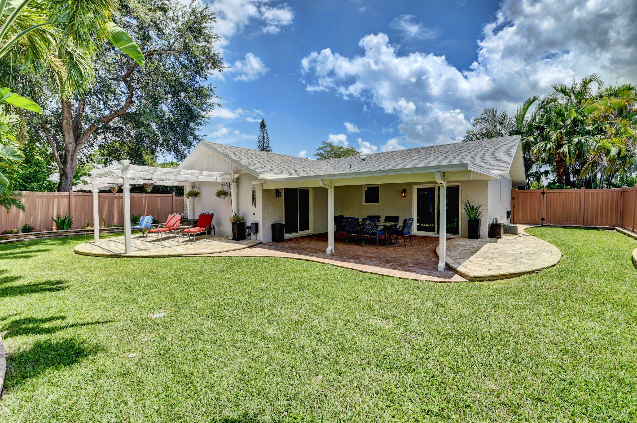 20529 Carousel Circle West Boca Raton, FL 33434 - Photo 5 of 54 29_dsc_1861_2_3_4_5