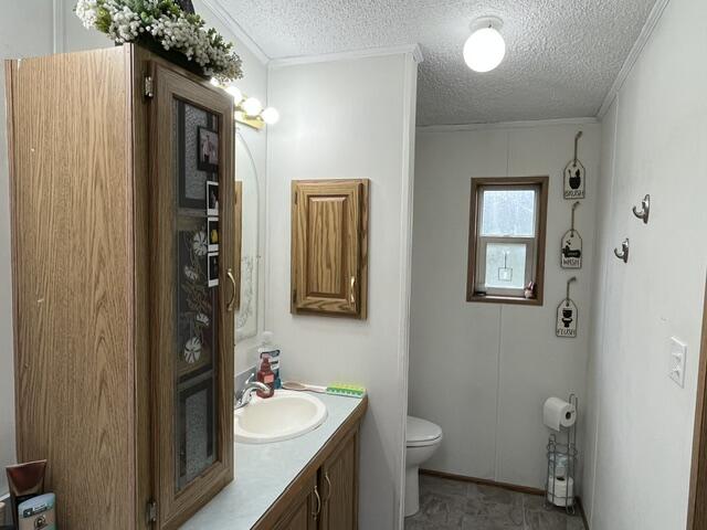 7136 Tannery Road, Unit 19 Two Rivers, WI 54241 - Photo 16 of 21 Full bath
