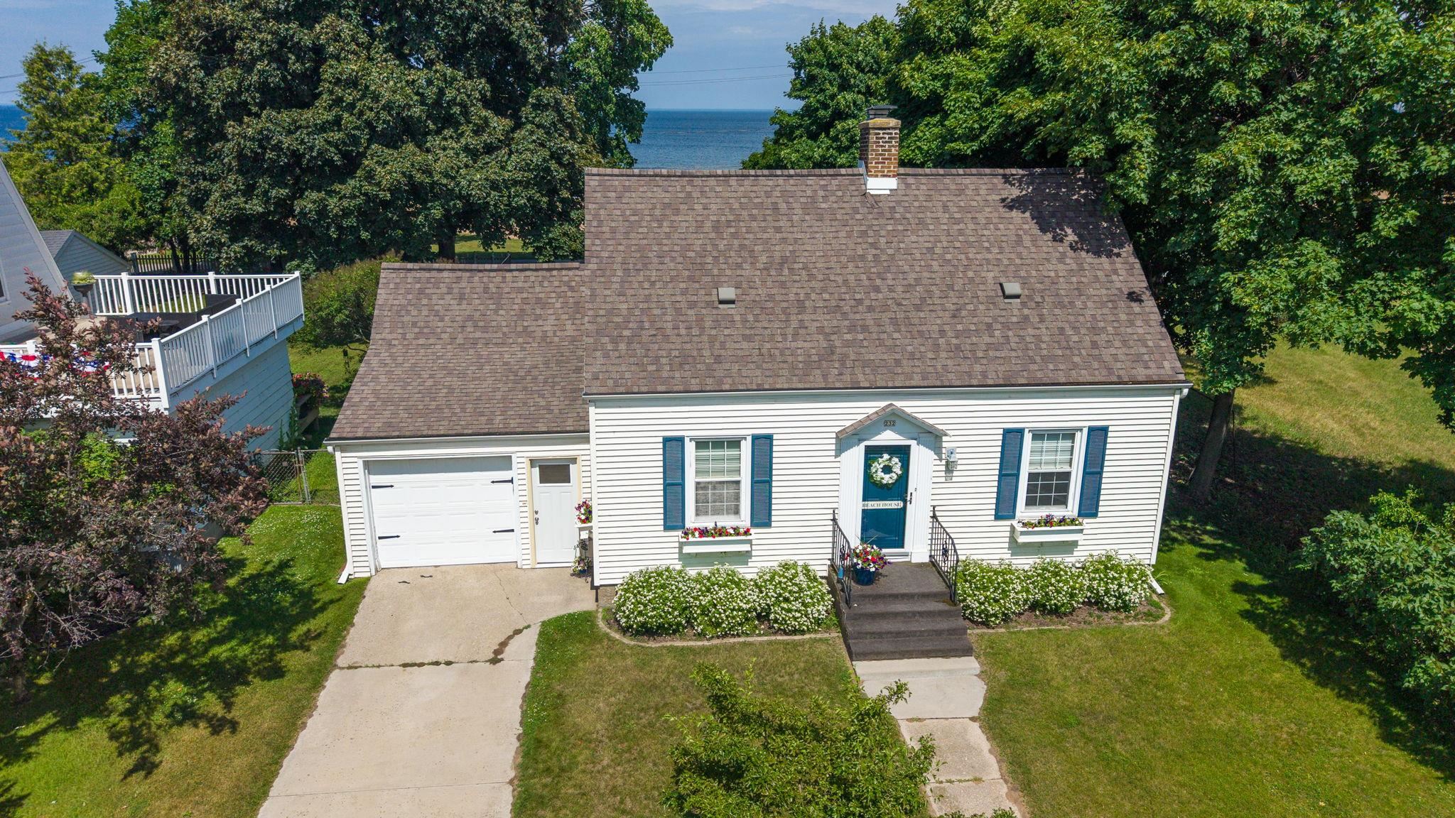 232 1st Street Menominee, MI 49858 - Photo 40 of 46