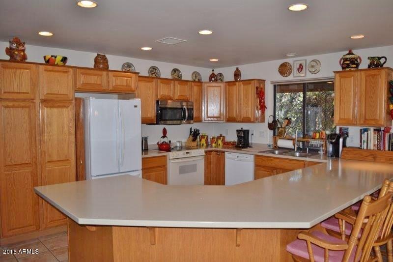 501 North Oak Ridge Road Payson, AZ 85541 - Photo 6 of 32 Kitchen (3)