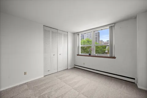 $249,900 | 1707 North Prospect Avenue, Unit 4A, Milwaukee, WI 53202