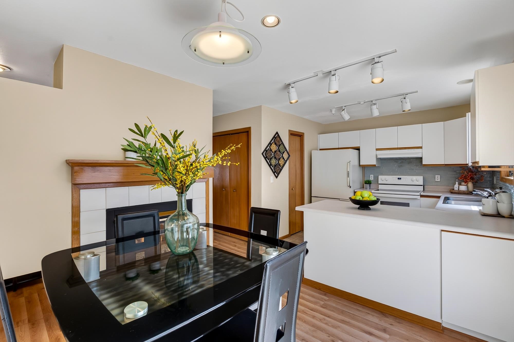 6609 Raymond Road Madison, WI 53711 - Photo 15 of 43 Gallery Image 15
