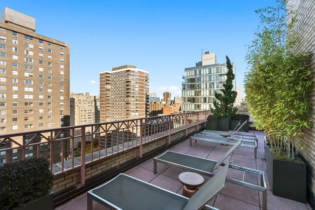 a view of outdoor space yard and patio