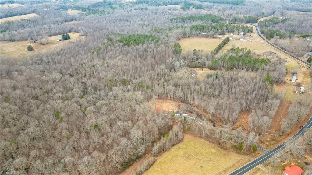 5984 Picketts Mill Road Seagrove, NC 27341 - Photo 4 of 8