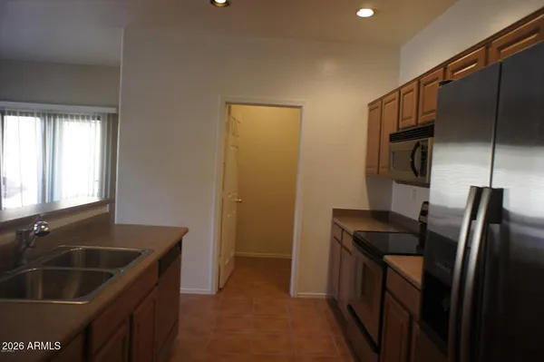$1,900 | 40925 North Parker Court, Phoenix, AZ 85086