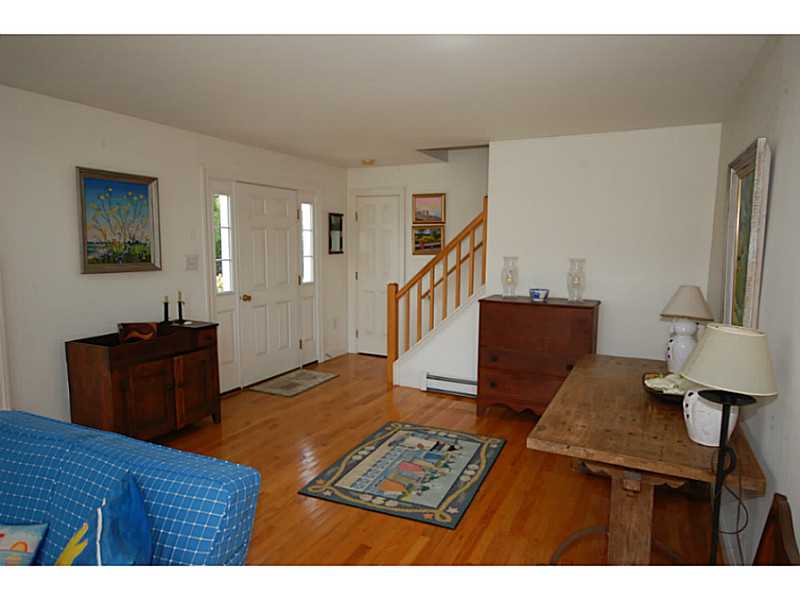 24 Sakonnet Point Road Little Compton, RI 02837 - Photo 8 of 16 Entry.