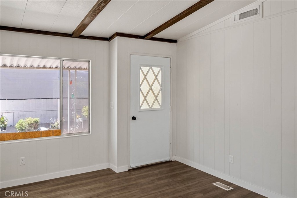 20683 Waalew Road, Unit B163 Apple Valley, CA 92307 - Photo 7 of 32
