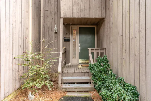 $1,595 | 25 Bluff Trail, Chapel Hill, NC 27516