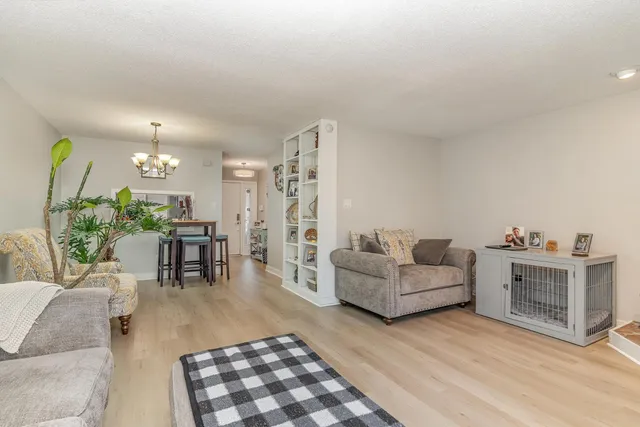 $1,595 | 25 Bluff Trail, Chapel Hill, NC 27516