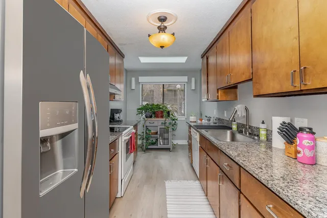 $1,595 | 25 Bluff Trail, Chapel Hill, NC 27516