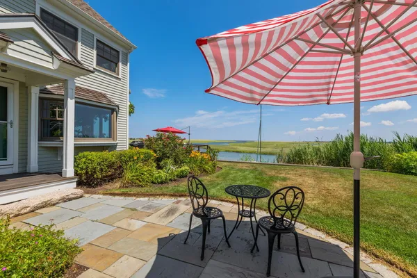 $1,600,000 | 7 Sunrise Lane, Sandwich, MA 02563