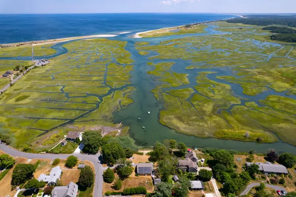 $1,600,000 | 7 Sunrise Lane, Sandwich, MA 02563