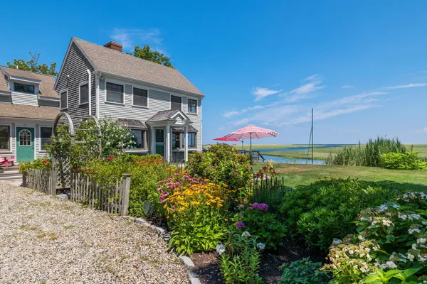 $1,600,000 | 7 Sunrise Lane, Sandwich, MA 02563