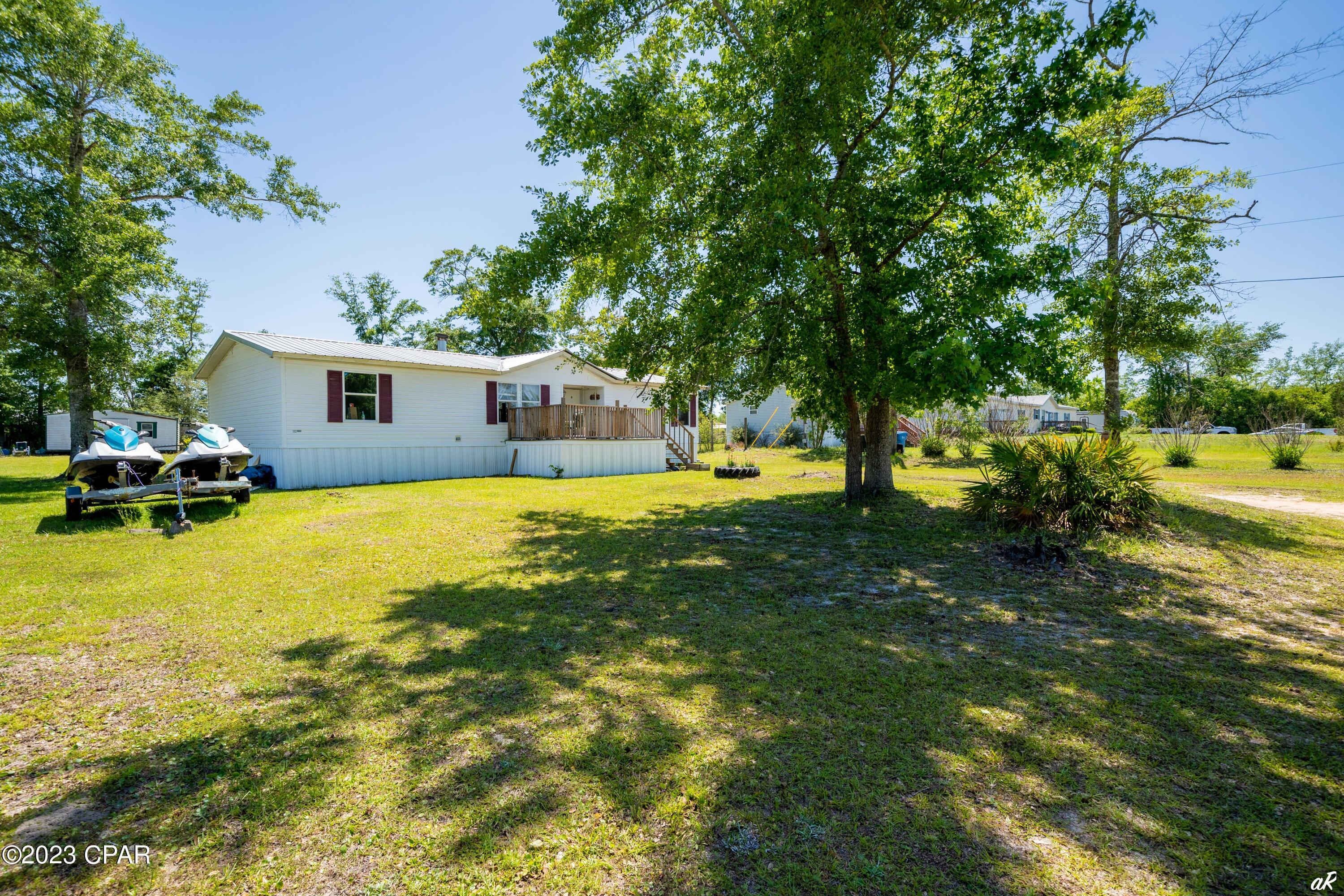 3740 Edwards Road Southport, FL 32409 - Photo 3 of 26 Gallery Image 3