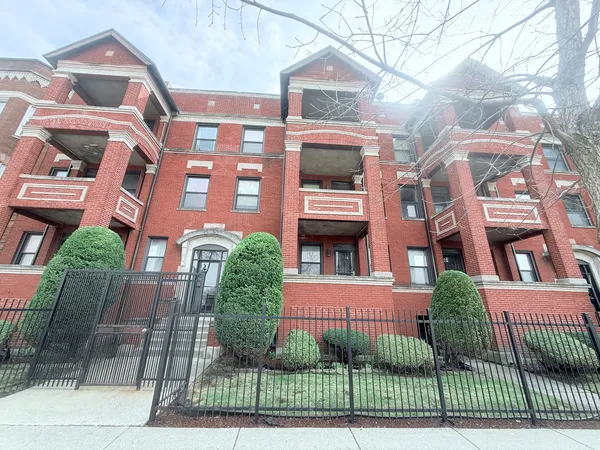 $1,600 | 1509 East 65th Street, Unit 2, Chicago, IL 60637