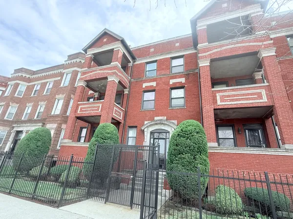 $1,600 | 1509 East 65th Street, Unit 2, Chicago, IL 60637
