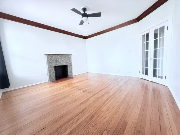 $1,600 | 1509 East 65th Street, Unit 2, Chicago, IL 60637