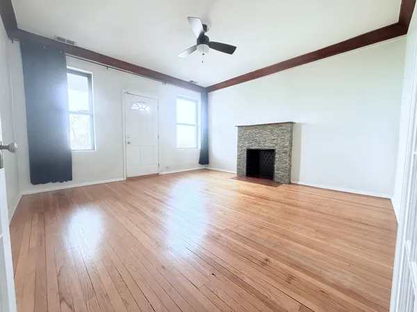 $1,600 | 1509 East 65th Street, Unit 2, Chicago, IL 60637