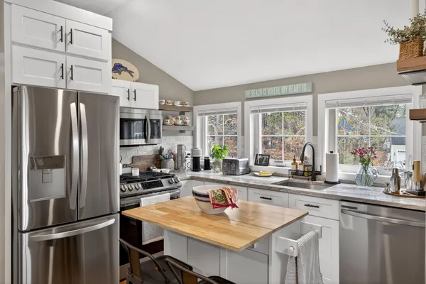 $1,899,000 | 79 Neshobe Road, Mashpee, MA 02649