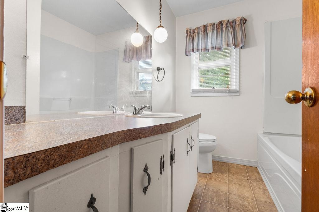 100 Spring Street Easley, SC 29640 - Photo 11 of 34 Gallery Image 11