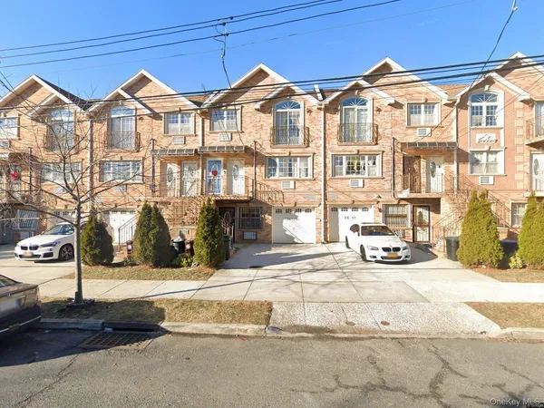 $3,500 | 2853 Ely Avenue, Unit 3 | Baychester