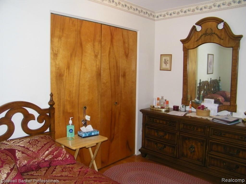 2557 North Lapeer Road Lapeer, MI 48446 - Photo 24 of 33 100_0156.jpg