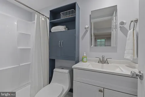 $1,095,000 | 625 South Quincy Street, Arlington, VA 22204
