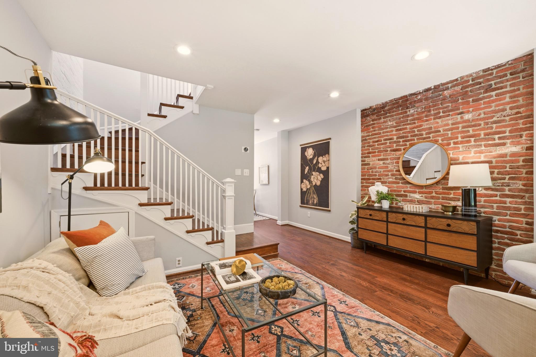 329 17th Street Southeast Washington, DC 20003 - Photo 6 of 30 Gallery Image 6