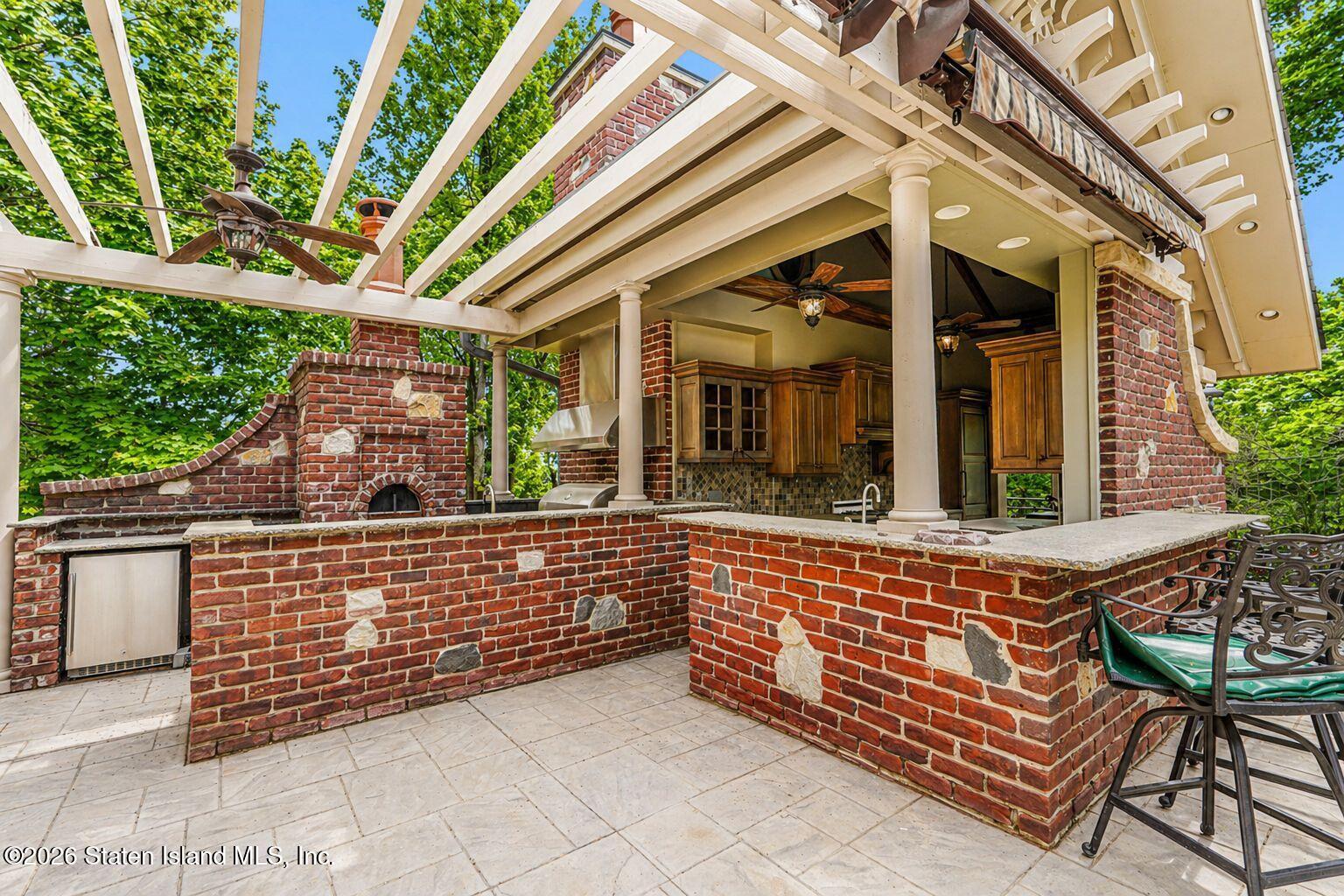 125 Benedict Road Staten Island, NY 10304 - Photo 74 of 96 125 OutDoor Kitchen