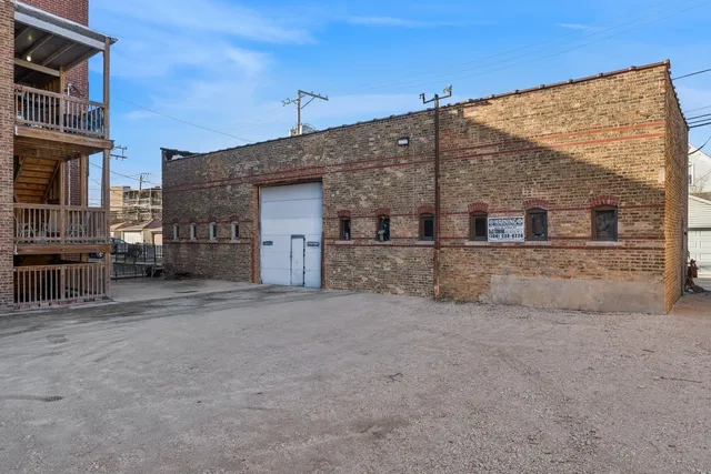 $1,500,000 | 2732 West Belmont Avenue, Chicago, IL 60618