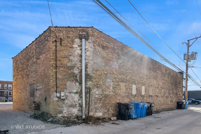 $1,500,000 | 2732 West Belmont Avenue, Chicago, IL 60618