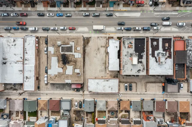 $1,500,000 | 2732 West Belmont Avenue, Chicago, IL 60618