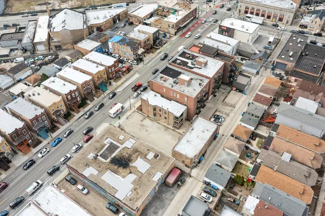 $1,500,000 | 2732 West Belmont Avenue, Chicago, IL 60618