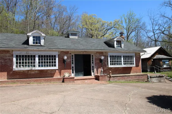 $384,900 | 711 West Russell Street, Ironton, MO 63650