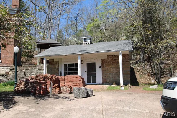 $384,900 | 711 West Russell Street, Ironton, MO 63650