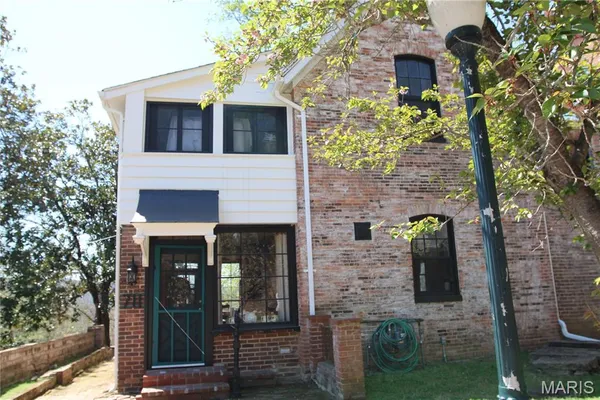 $384,900 | 711 West Russell Street, Ironton, MO 63650
