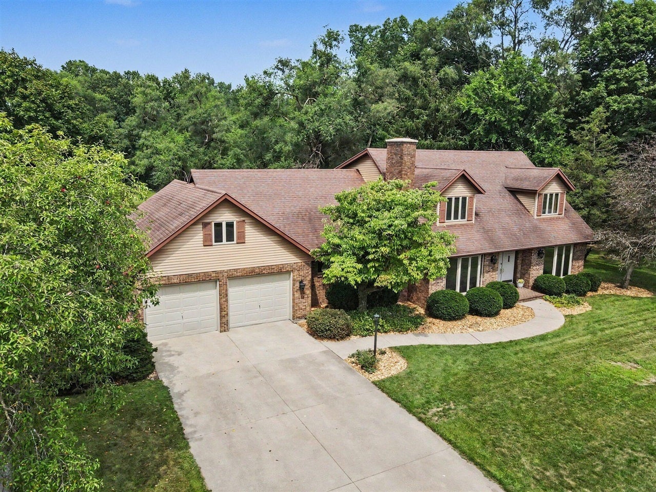 604 Flower Street Three Rivers, MI 49093 - Photo 3 of 42 Gallery Image 3